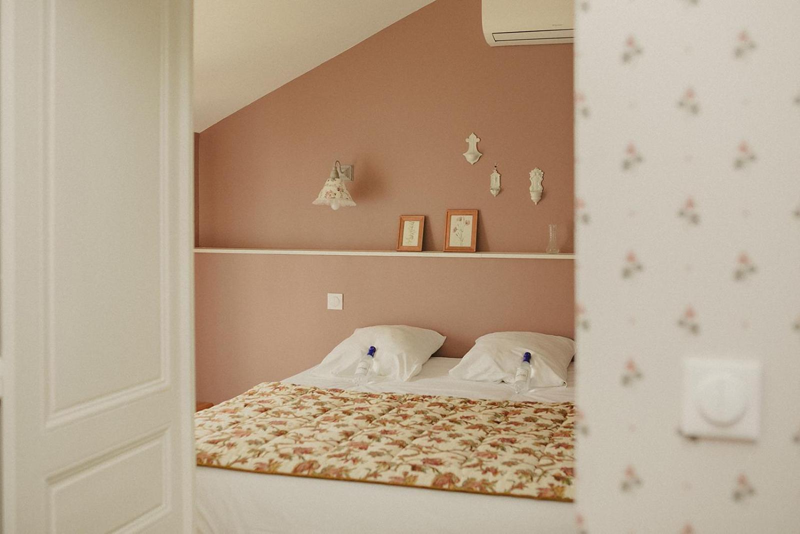Bed and Breakfast Domaine De Bassibe à Ségos Extérieur photo