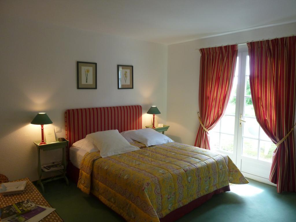 Bed and Breakfast Domaine De Bassibe à Ségos Extérieur photo