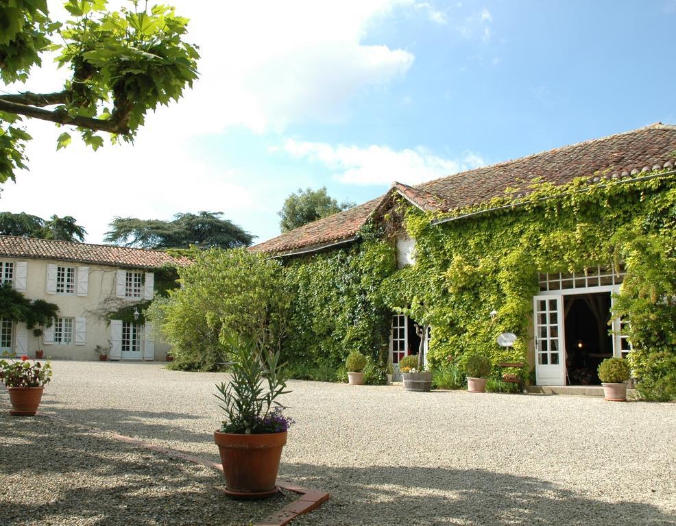 Bed and Breakfast Domaine De Bassibe à Ségos Extérieur photo